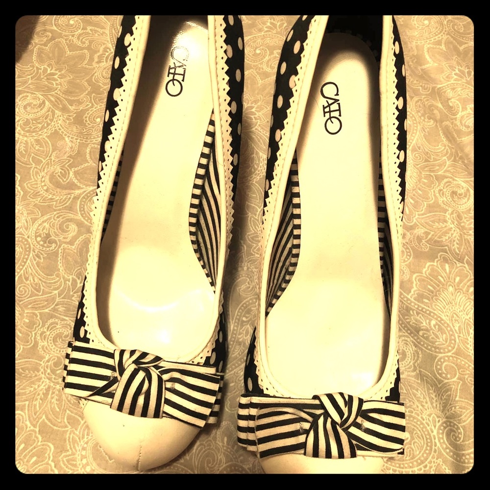 Black & white polka dot heels